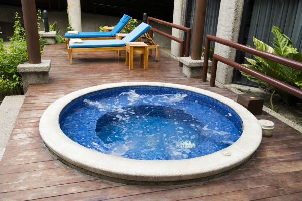Cost of Hot Tub Deck Construction in Upper Marlboro